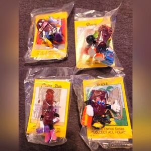 CALIFORNIA RAISINS VINTAGE COLLECTIBLE IN ORIGINAL PACKAGES
